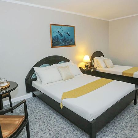 Holiday Plaza Hotel - Cebu Extérieur photo
